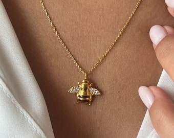 Bee Necklace • 14K Gold Plated • Honey Bee Pendant • 925 Silver • Queen Bee Jewelry • Gift for Her • Minimalist Gift • Stylish Jewelry