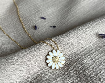 14K Gold Plated Daisy Pendant Necklace: Sterling Silver Spring