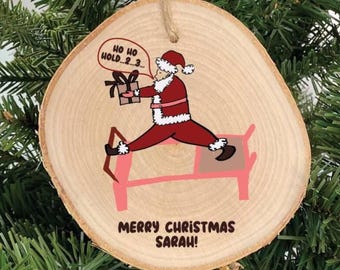 Gepersonaliseerde Santa Reformer Pilates-kerstbal