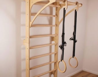 Schwedische Turnleiter aus Holz für Kinder und Erwachsene - Premium-Set - Leiter plus verstellbare Stange plus Turnringe.