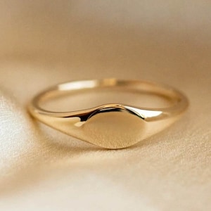 Anillo de sello ovalado de oro macizo de 14 k, anillo para el meñique con nombre grabado, anillo de sello personalizado delicado, anillo con letra inicial personalizada, anillo de sello minimalista