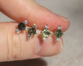 14K Gold Moss Agate moissanite Earring Threadless Push Pin Stud Dainty Cartilage Helix Conch Earring Natural stone Flat Back Earring