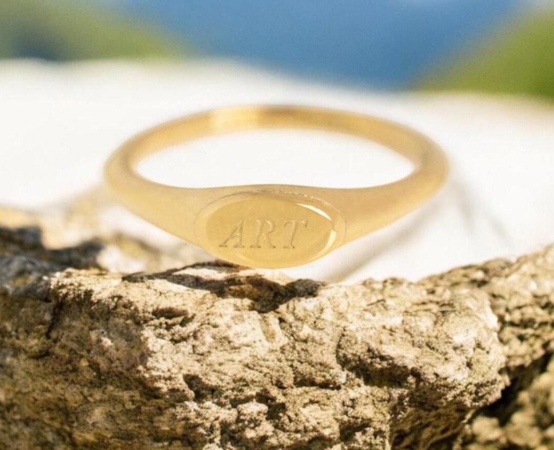 ART Signet Ring, 18k Gold Engraved Ring, Minimalist Ring, Engraved ...