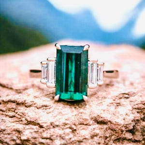 5.0Ct Emerald Cut Moissanite Engagement Ring With Baguette Stone Ring 14K/18K Gold Ring Wedding Anniversary Gift For Her Delicate Ring