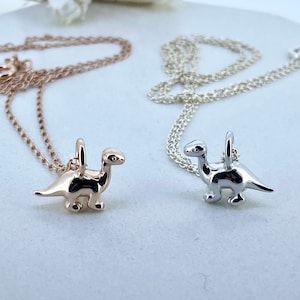 Sterling Silber oder Rose Gold Dinosaurier Halskette, Diplodocus Halskette, Geschenk für sie, Dinosaurier-Liebhaber, Geschenk für Tochter