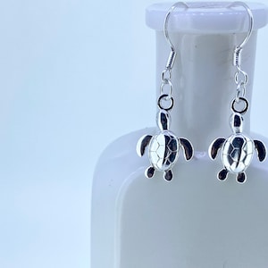 Sterling Silver Sea Turtle Earrings, Turtle Earrings, Gift for Ocean Lover, Beach Lover Gift, Dainty Silver Jewellery
