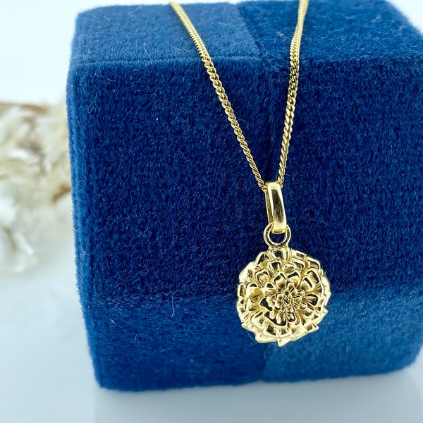 Gold Marigold Necklace, October Birth Flower jewellery, Nature Jewellery, Botanical Gift, Gift for Mum