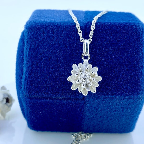 Chrysantheme Silberkette, November Geburtsblume, Sterlingsilber, Optional Geburtsstein, Geschenk für Sie, Minimalistischer Schmuck