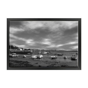 Ile de Ré | low tide | black and white | black and white | canvas | canvas | framed | horizon | rocks | rocks