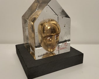 Kosta Boda Bertil Vallien vidrio artístico "My Palace - Golden Heart", Kosta Boda Artist Collection 2023 Suecia