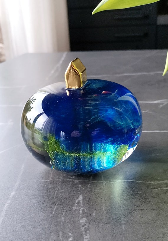 Kosta Boda Bertil Vallien 'home' Glass Sculpture Sweden, Artist