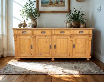 schöne große 4-türige Anrichte im Landhausstil, Kommode in Weichholz Antik-Lux