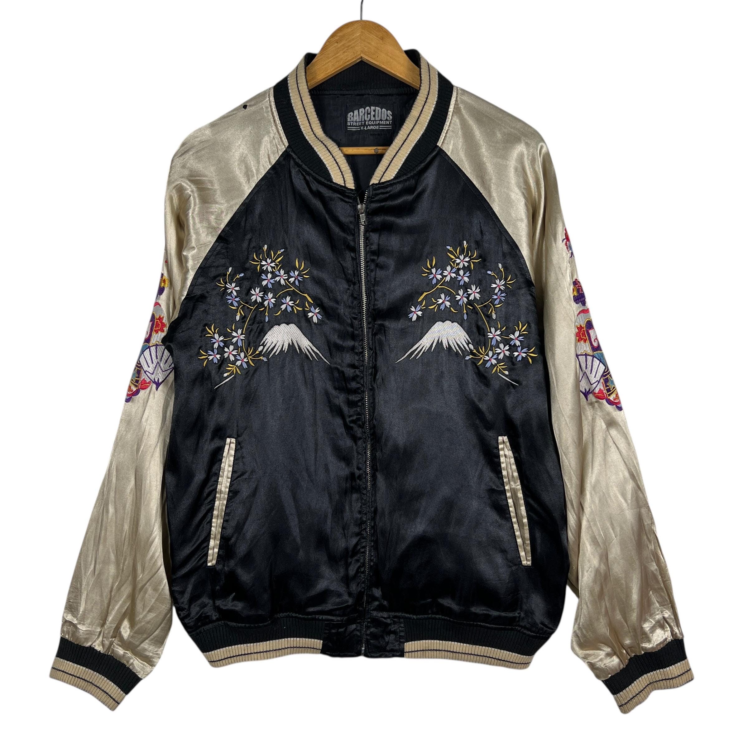 JAPANESE EMBROIDERED JACKETS 1&2 スカジャン Vintage Embroidered Sukajan, Japanese Souvenir Bomber Jacket (L