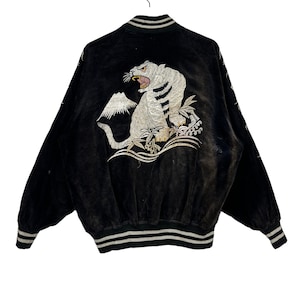 Vintage 1960s Sukajan Dragon Embroidery Velvet Souviner bomber jacket made in japan