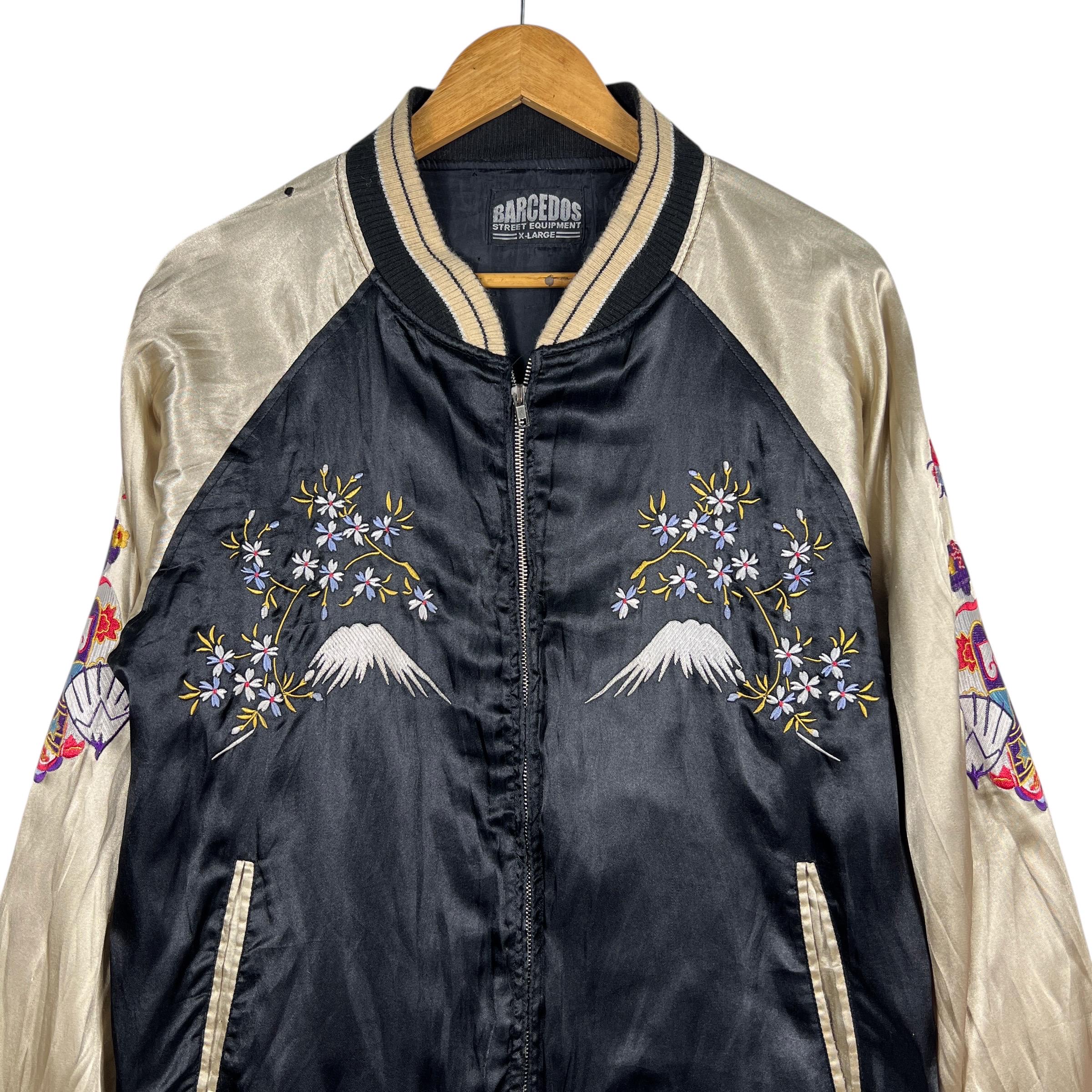 JAPANESE EMBROIDERED JACKETS 1&2 スカジャン Vintage Embroidered Sukajan, Japanese Souvenir Bomber Jacket (L