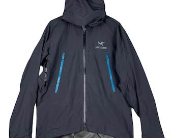 Vintage Arc'teryx Arcteryx Goretex Jacket Made In China - Size Medium