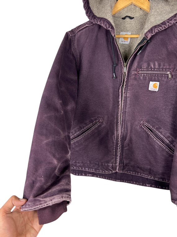 Vintage Carhartt Sherpa Lined Sandstone Sierra Crop Jacket in a