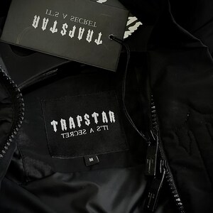 Trapstar Irongate ARCH PUFFER AW23 BLACK jacket Fast shipping image 9