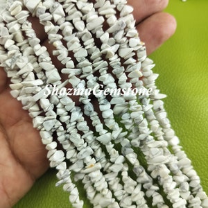 16&quot; Howlite Chip Beads: Uncut Nugget Gemstone Strand (3-7mm)