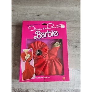 NRFB BARBIE Oscar de la Renta Modas - Coleccionista Serie IV #74299-09258 1984
