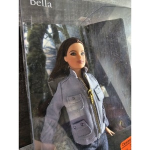 Barbie Bella Esme Haunted Beauty Ghost Twilight Pink Label 2012 Avec Accessoires