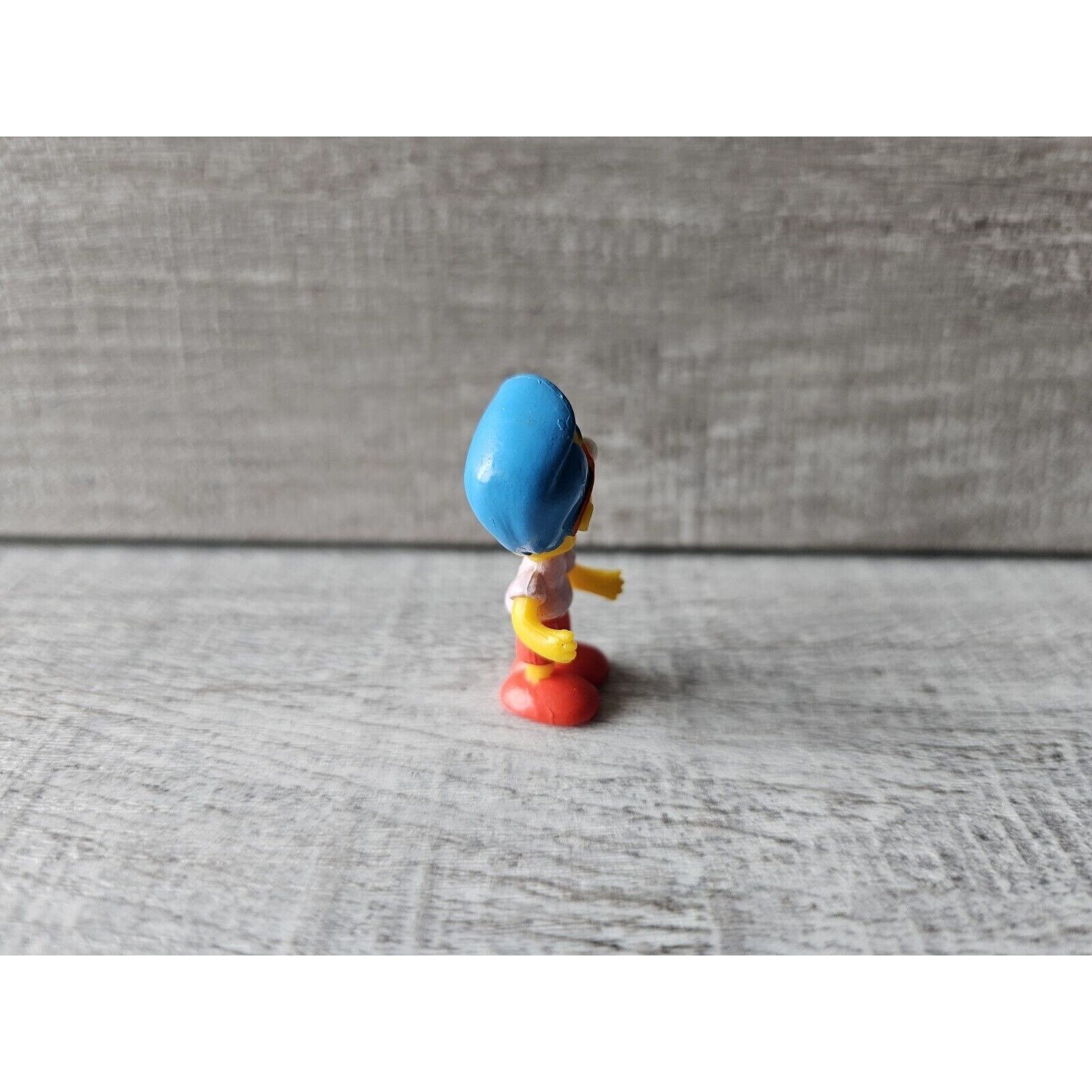 Simpsons Millhouse Mini Dome 1” Figure Tomy Gacha Vending Egg Toy 