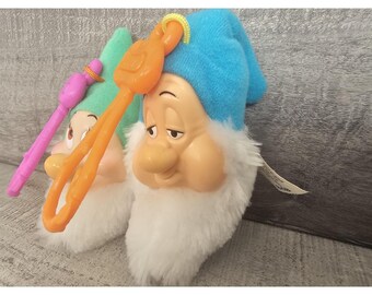 2001 マクドナルド ハッピーセット 白雪姫と七人の小人 眠たがり屋