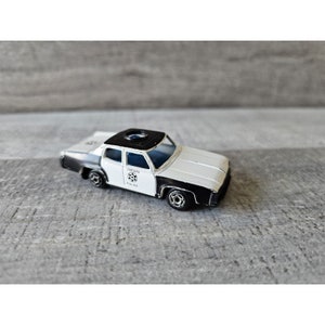 1972 AMC Matador Matchbox Diecast Summer Sheriff Car 8583-4 Hong Kong