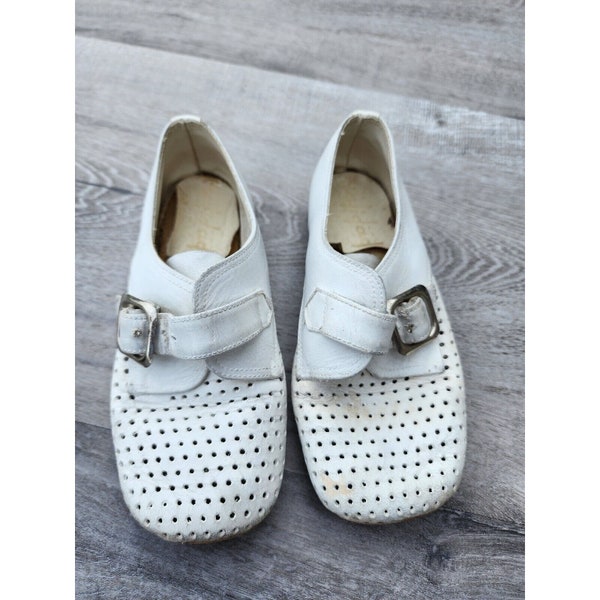 Vintage 1960's Mary Jane Buckle Girl Toddler Shoes White Leather 7"