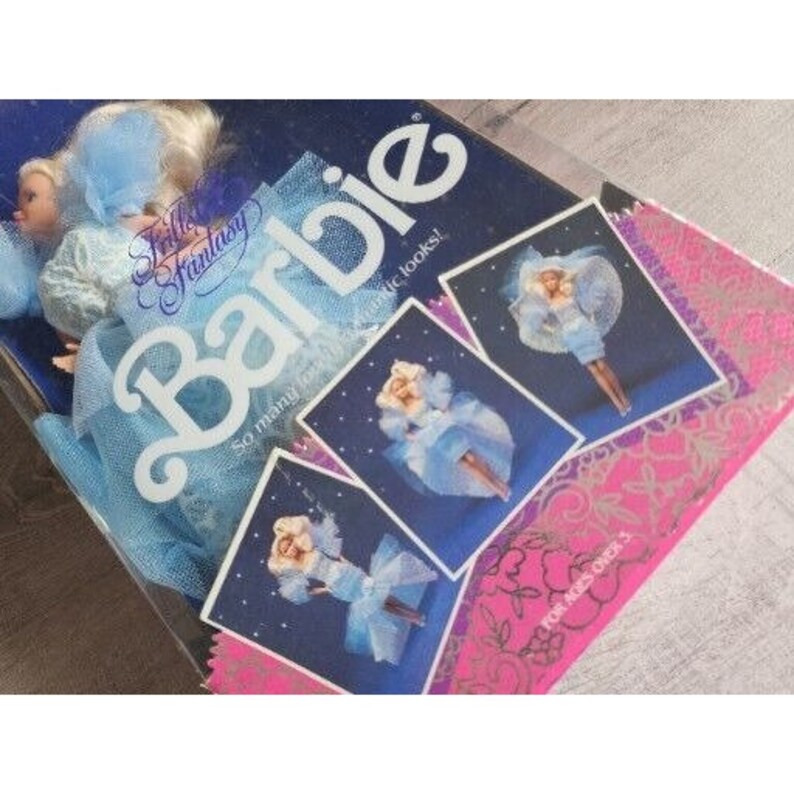 Barbie 1988 Frills & Fantasy Fabriqué en Chine NRFB x