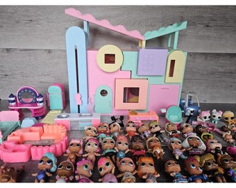 Squish Sand Magic House - Playset LOT & 36 Dolls, 4 Pets +