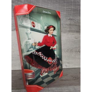 Vintage Coca-Cola Barbie Collector Edition 1999 Mattel #24637 Soda Fountain