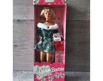 New Barbie Vintage 1997 Festive Season Christmas Special 18909 Doll