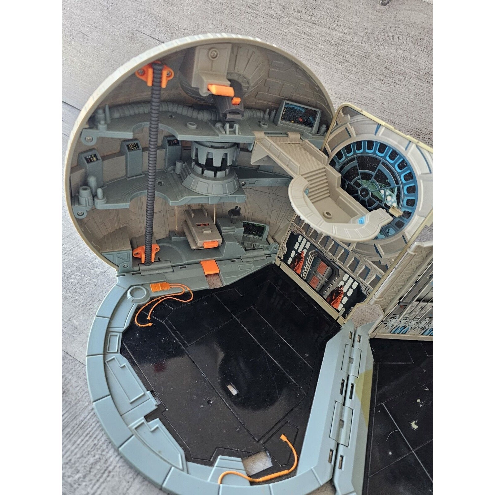 ヴィンテージ マイクロマシン スターウォーズ デススタープレイセット 1996 Death Star Action Fleet Playset (1996) - Micro Machines Star