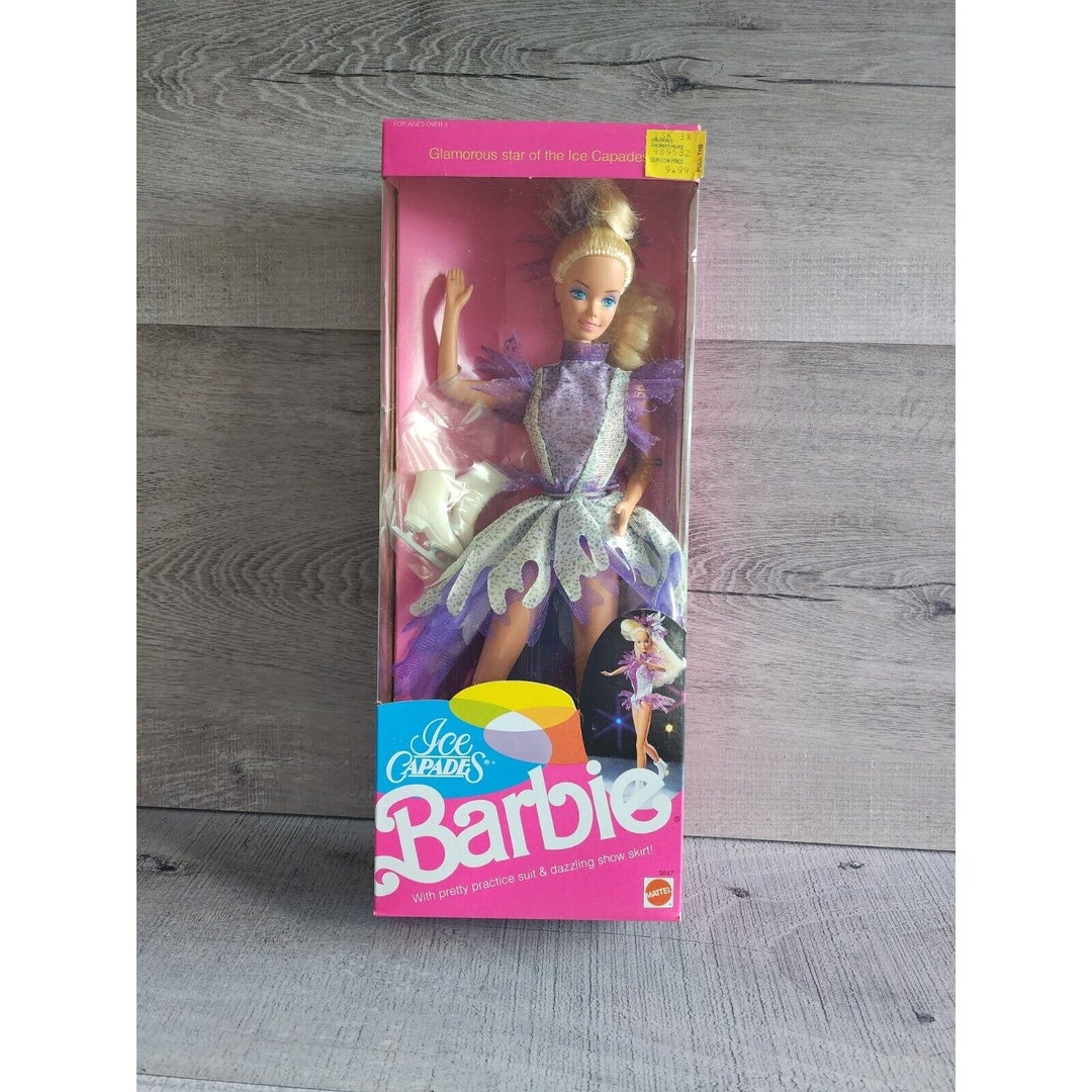 Vintage Barbie 1990 Ice Capades Barbie Mattel #9847 Ice Skating