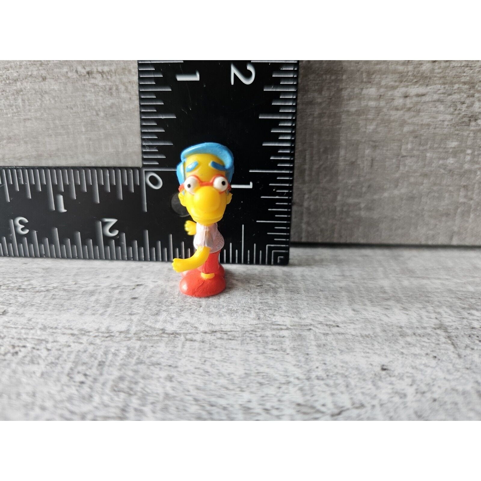 Simpsons Millhouse Mini Dome 1” Figure Tomy Gacha Vending Egg Toy 