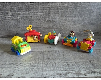 ルーニー・テューンズ」や「メリー・メロディーズ」に登場するワーナー