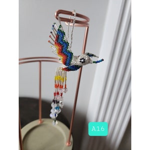 Portachiavi con colibrì con perline Huichol, uccello di arte popolare messicana da 6 pollici, acchiappasole A16
