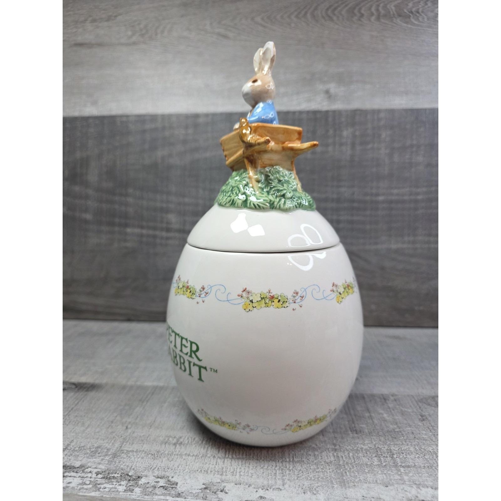 2003 Beatrix Potter Peter Rabbit Cookie Jar Egg Shaped FW & Co