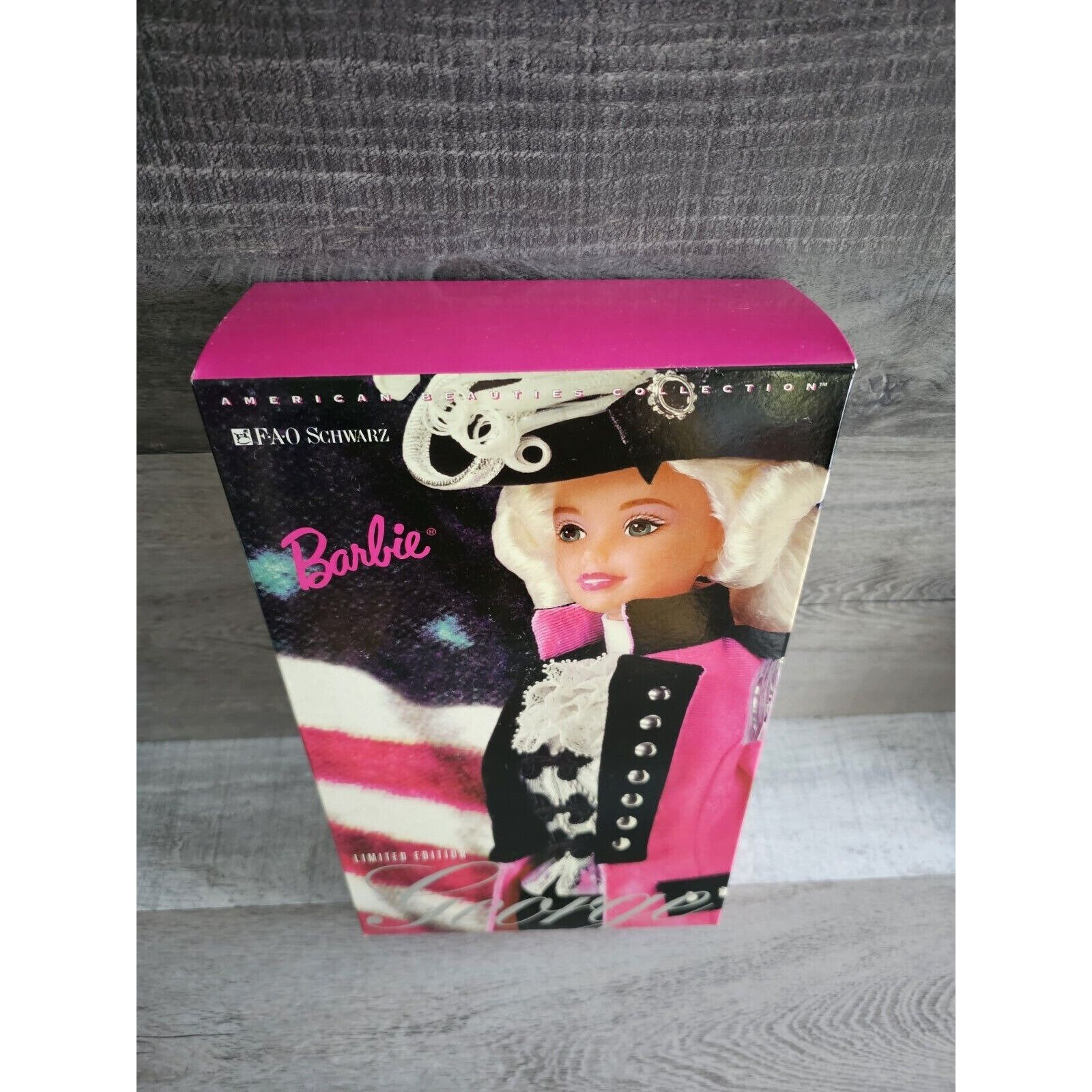 Barbie George Washington Édition Limitée FAO Schwarz 1996 - Mattel - Neuf