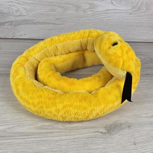 Plush Snake Yellow Black 46" Anthropomorphic Artists Inc Vtg SU57