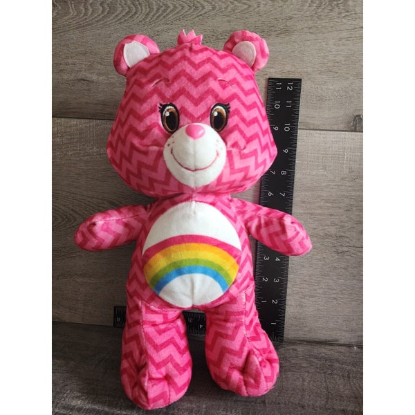 Just Play Cheer Bear Care Bears Chevron Muster Regenbogen Stofftier Plüsch 9 Zoll