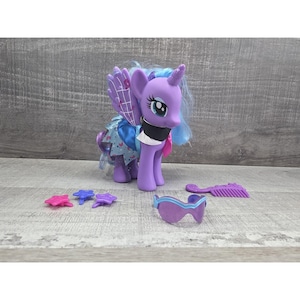 My Little Pony G4 Princess Luna Fashion Style With Some Accessories Bin 105