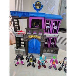 Fisher-Price Imaginext DC Super Friends Gotham City Jail W Batman And Bane + Fig