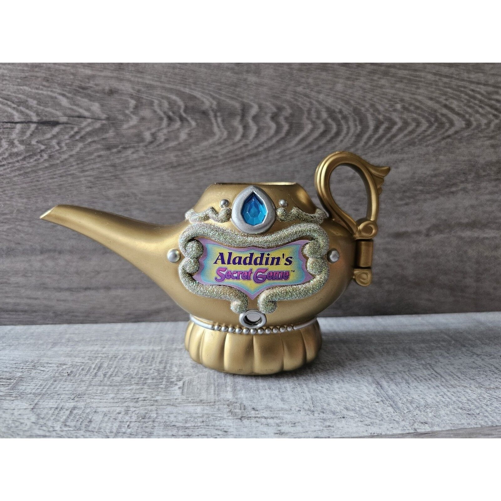 Cartoon Movie Aladdin Genie Lamp Costume Props Halloween Christmas Tea Pot  Cartoon Genie Lamp Shape Party Ornament Figurine 240729 From Dorothystore,  $10.27 | DHgate.Com, image size:1600x1600