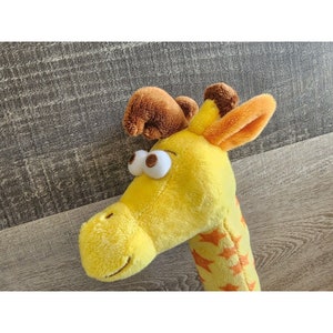 12 2017 Geoffrey Toys R Us Giraffe Stuffed Animal Plush Orange Yellow
