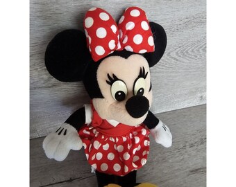 minnie mouse red outfit