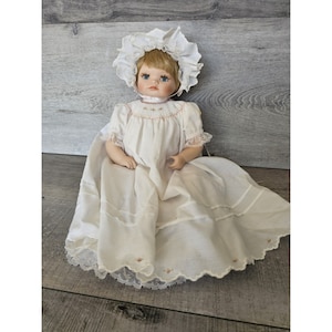 Hamilton Collection Heritage Jessica Baby Porcelain Doll Vtg 1992