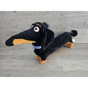 TY Secret Life Of Pets Buddy Dog Plush Dachshund Stuffed Animal 19&quot; Long