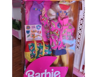 Barbie Naf Naf Muñeca de viaje con pegatinas Mattel 1993 No 10997 Nuevo